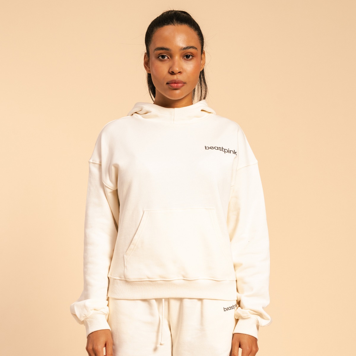 Sweat à capuche Serenity pour femmes, couleur ivoire - BeastPink.