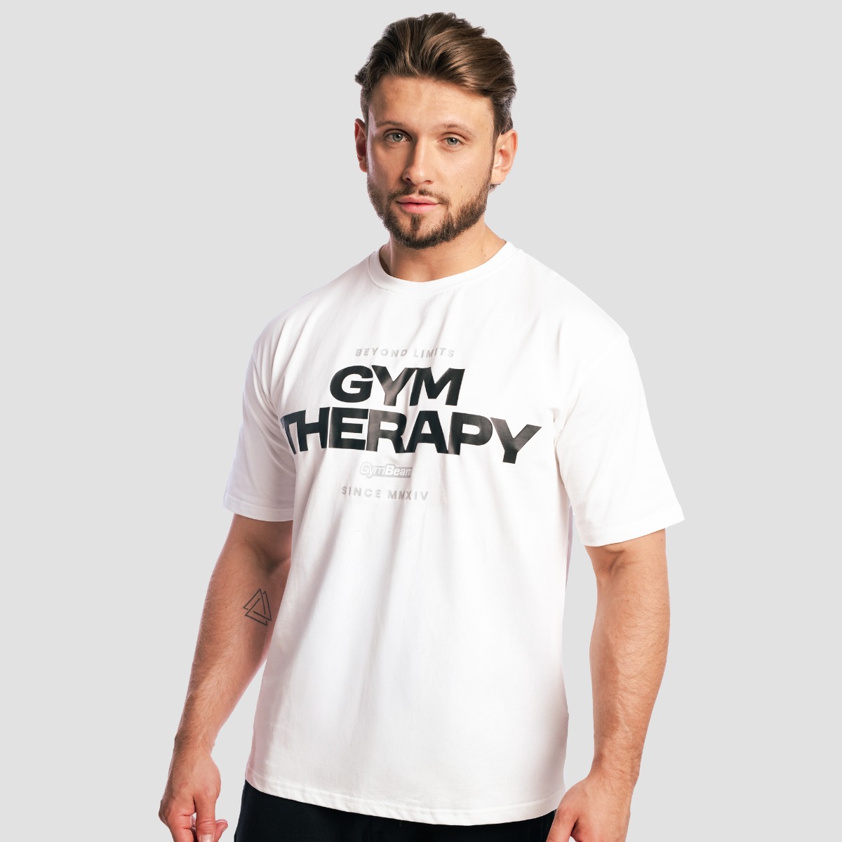 T-shirt Gym Therapy, couleur blanche - GymBeam.