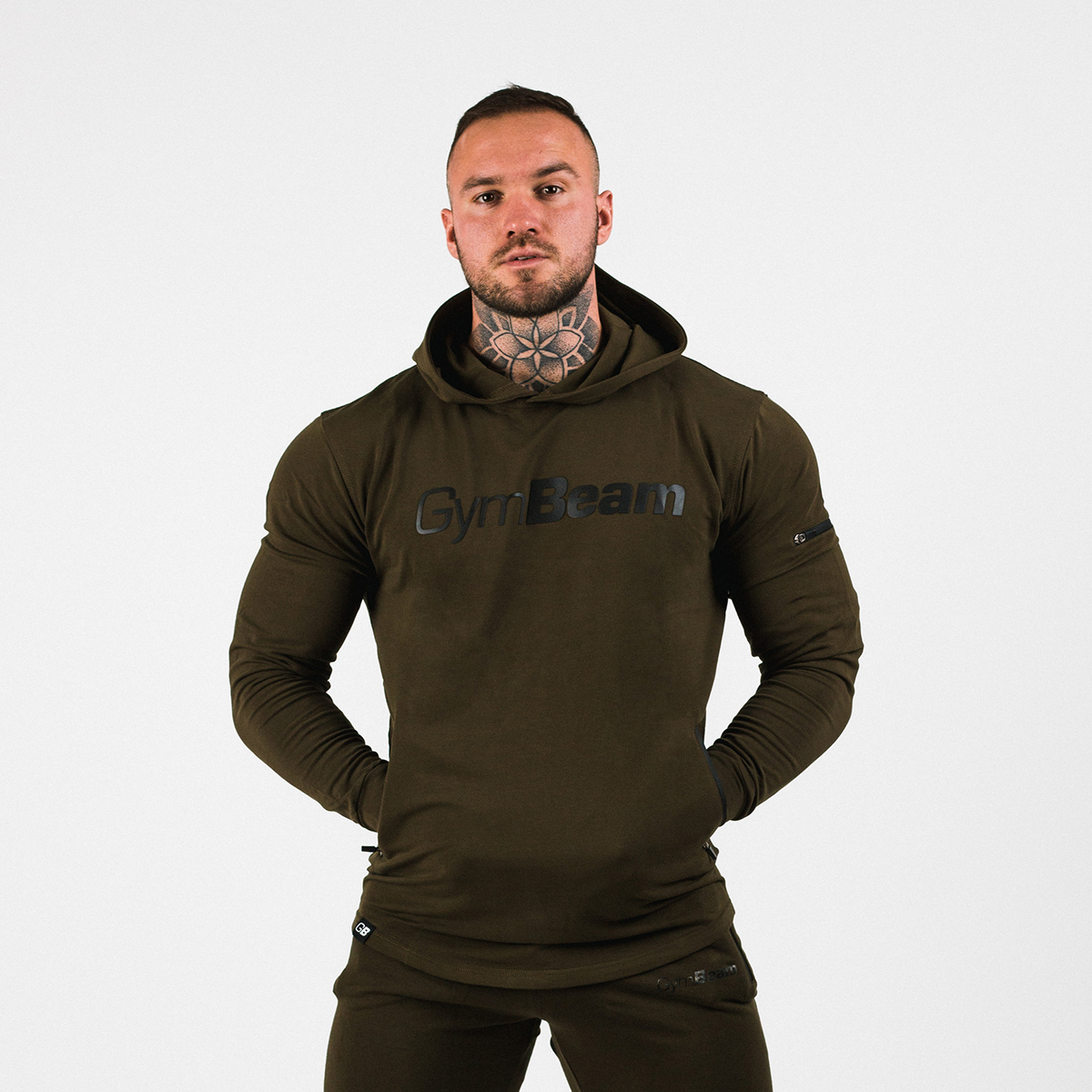 Sweat à capuche pour hommes, couleur vert militaire urbain - GymBeam.