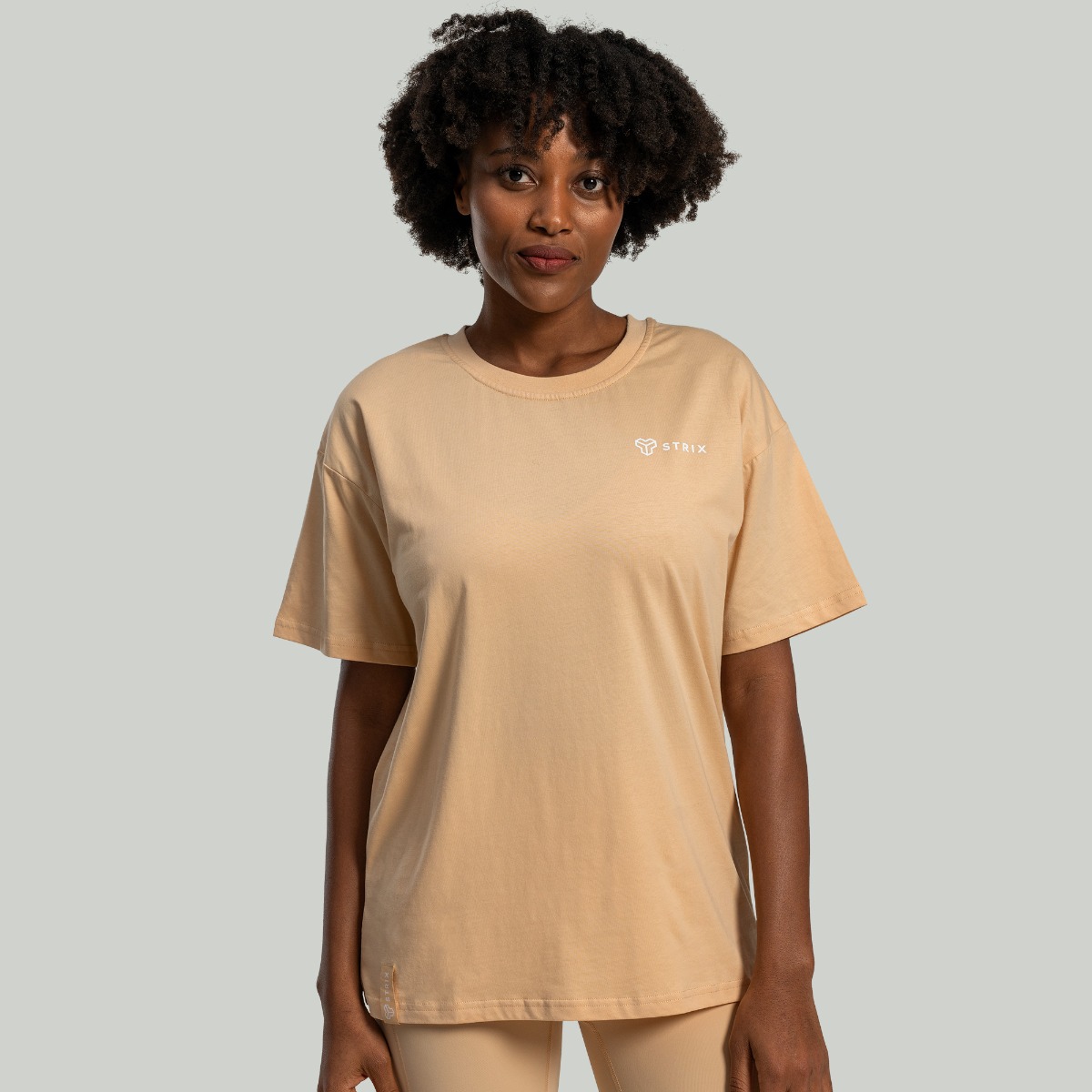 T-shirt oversize "Lunar" pour femmes, couleur "Sandshell" - STRIX.