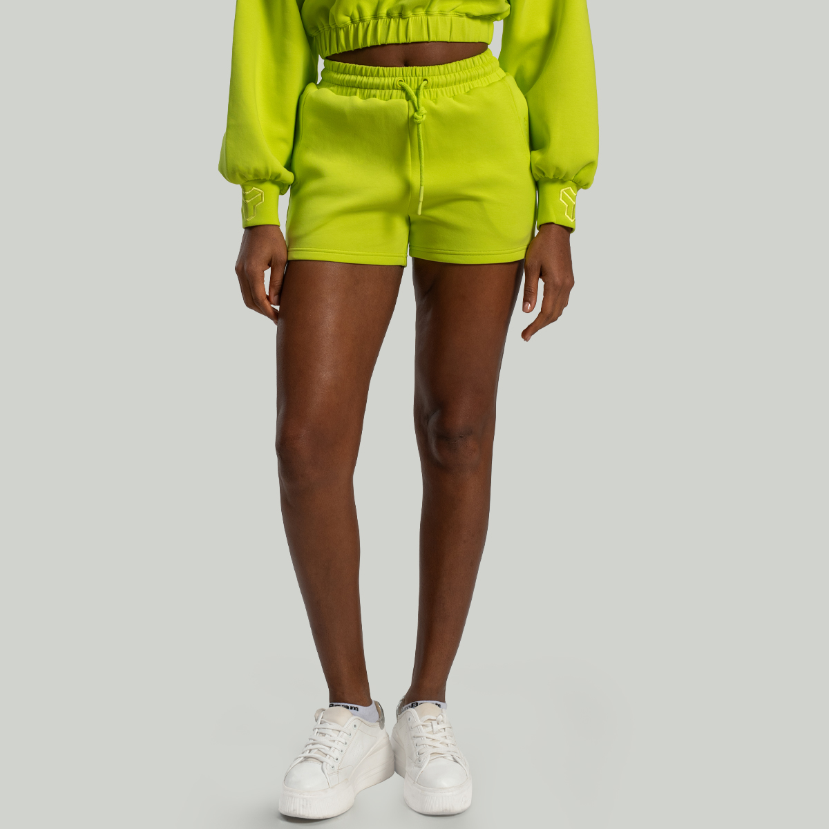 Shorts pour femmes Lunar, couleur chartreuse - STRIX.