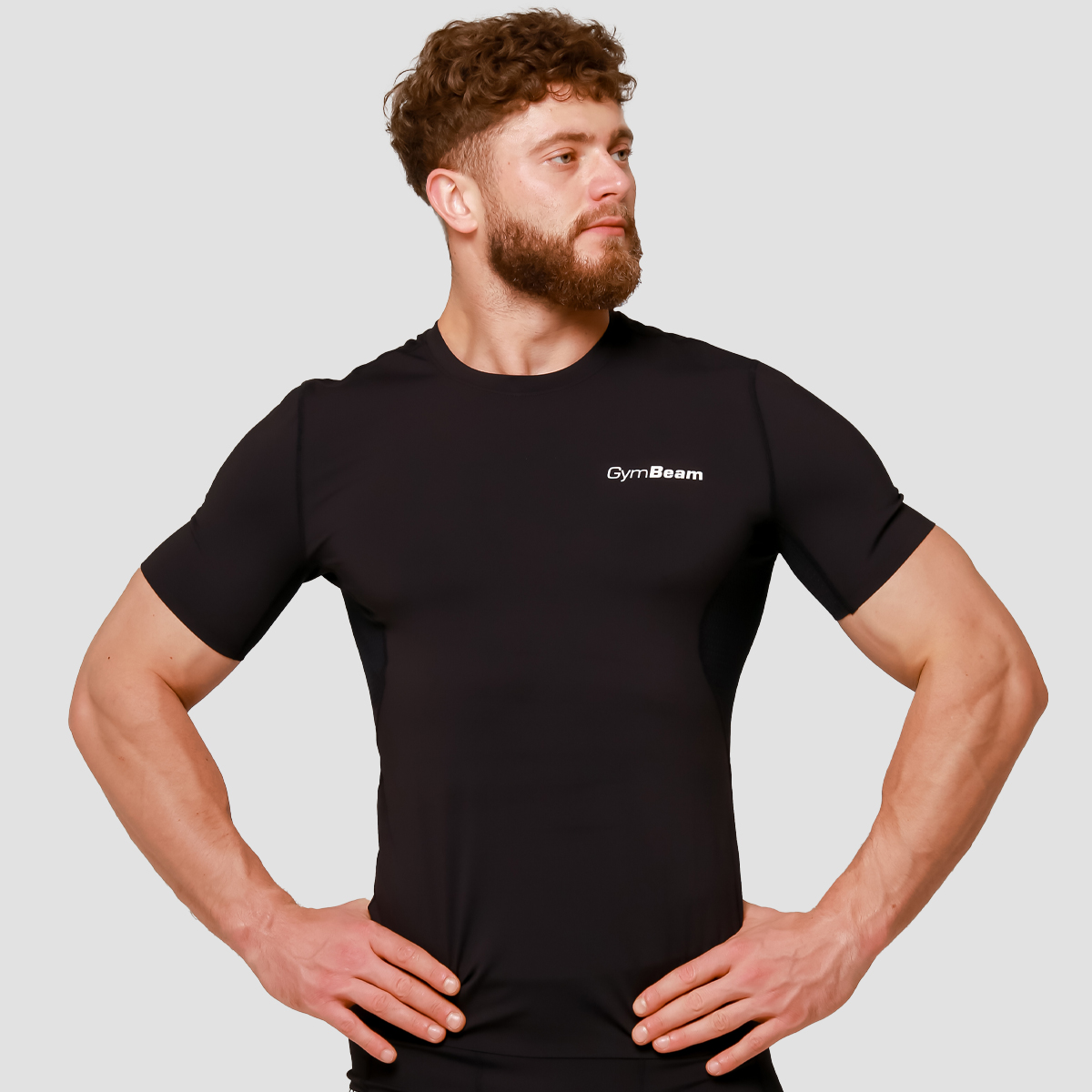 T-shirt à compression modérée, couleur noire - GymBeam.