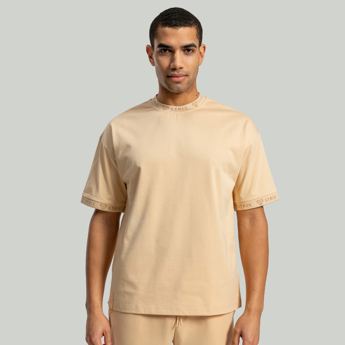 T-shirt ample, couleur Sandshell - STRIX.