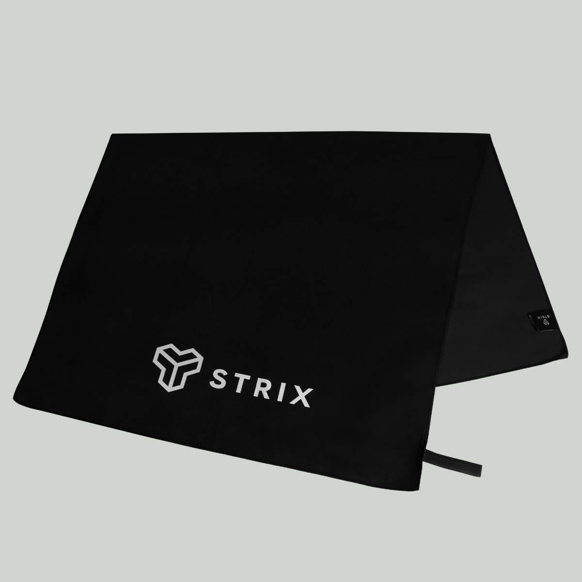 Serviette de sport Essential Medium Noir - STRIX
