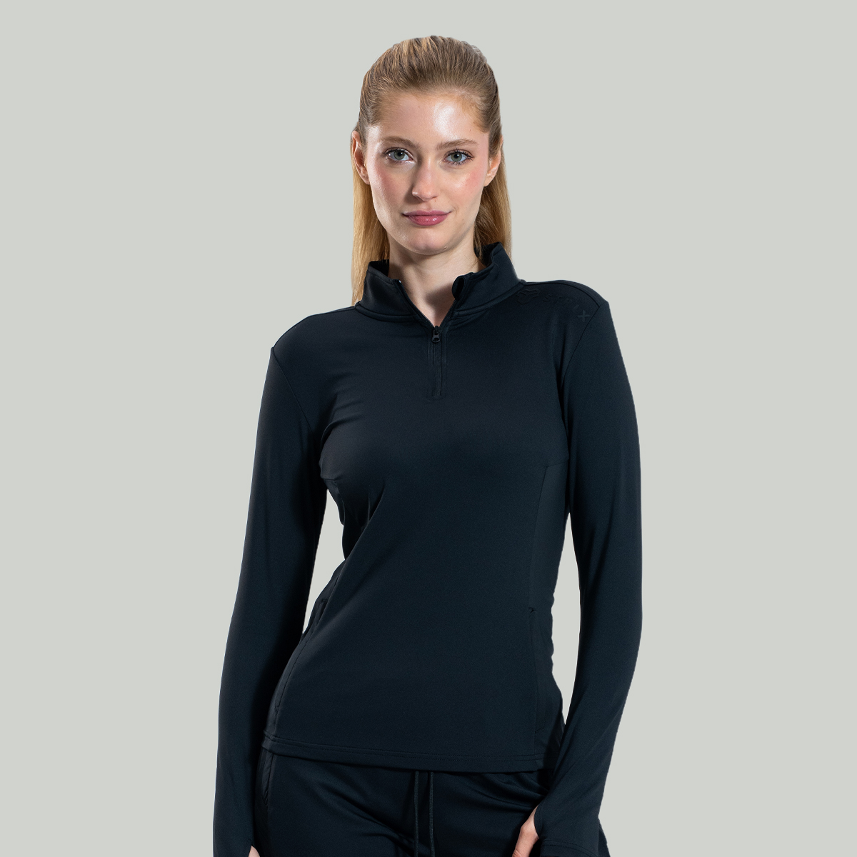 T-shirt de sport ULTRA pour femmes, couleur noire - STRIX.