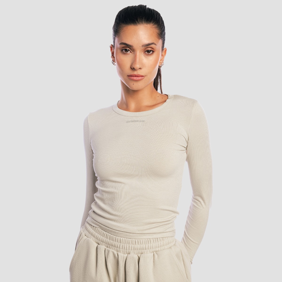 T-shirt manches longues Aura pour femmes – couleur gris – GymBeam.