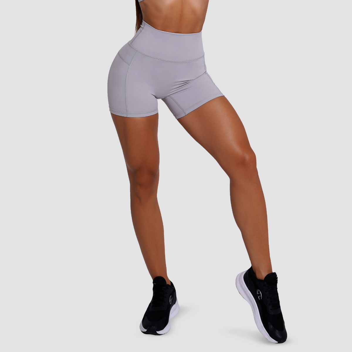 Shorts de sport pour femmes, couleur gris brume – GymBeam.