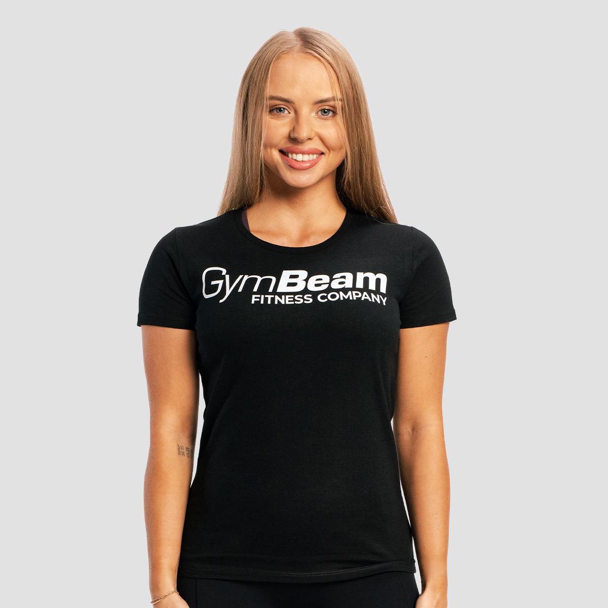 T-shirt de sport pour femmes, couleur noire - GymBeam.