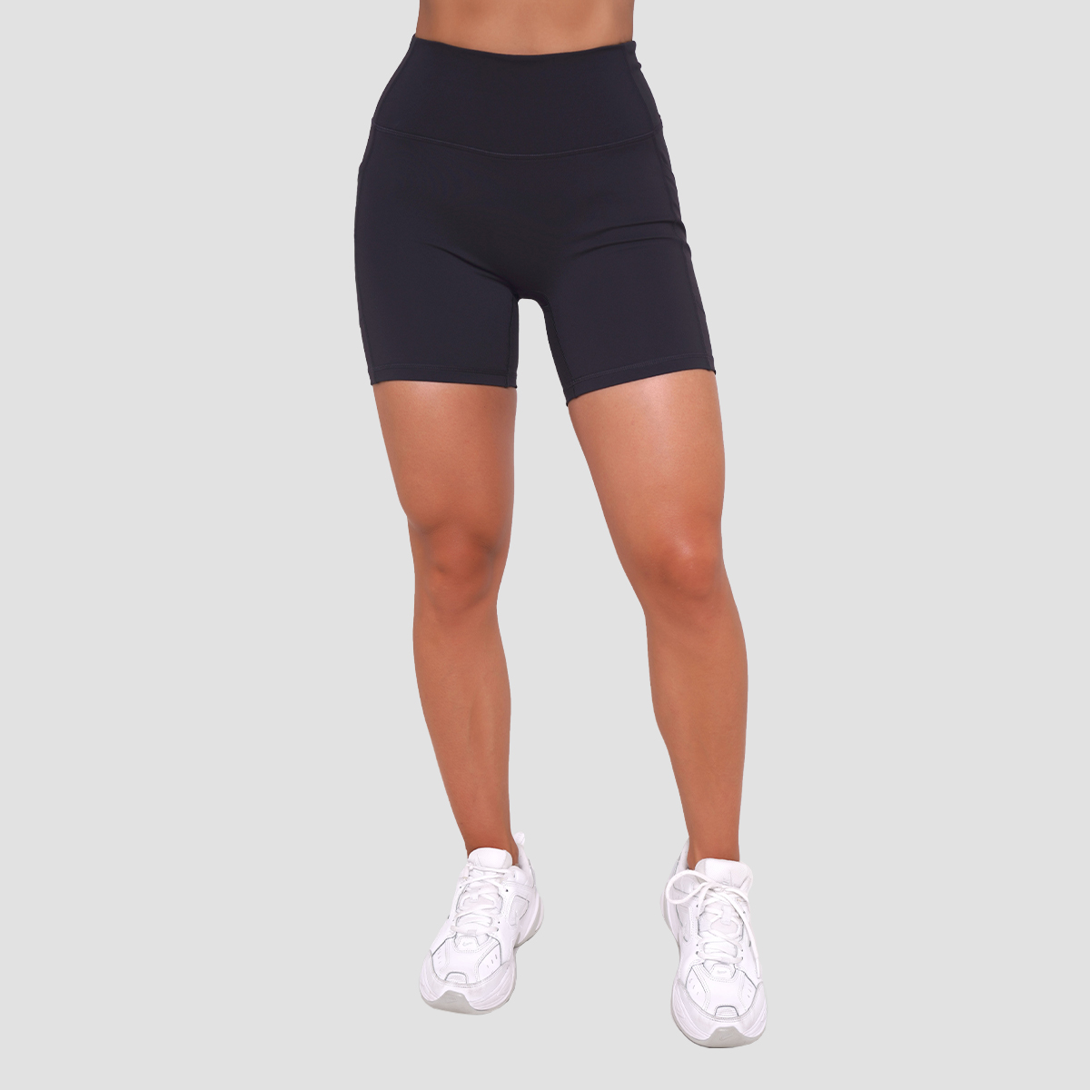 Shorts pour femmes Ignite, couleur noire - GymBeam.
