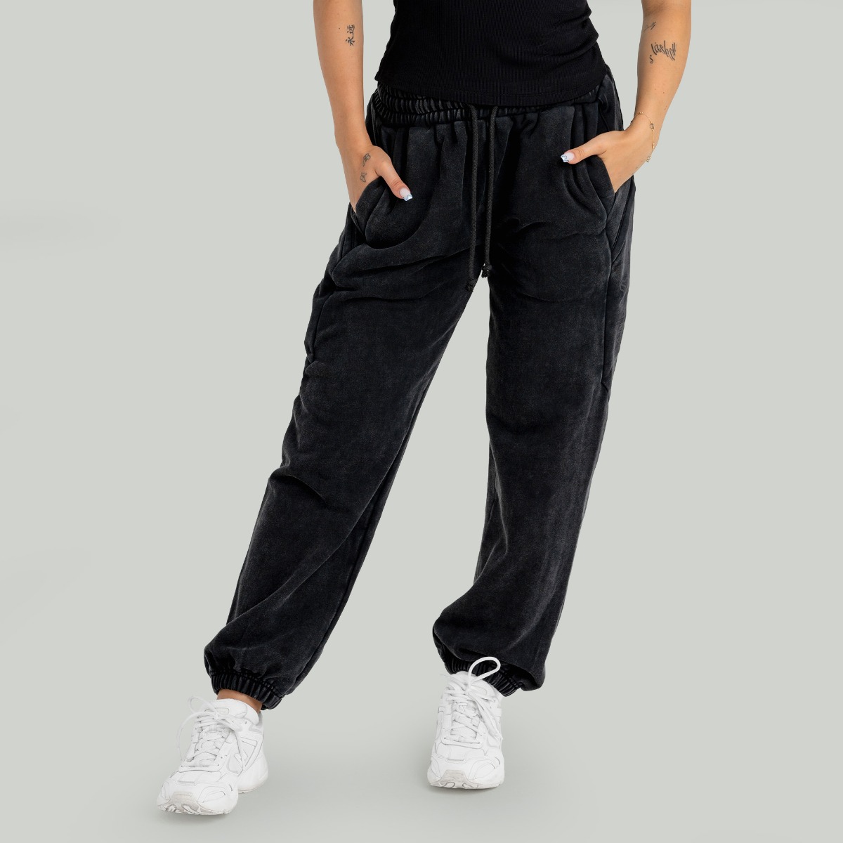 Pantalon de jogging pour femmes, couleur noire – STRIX.