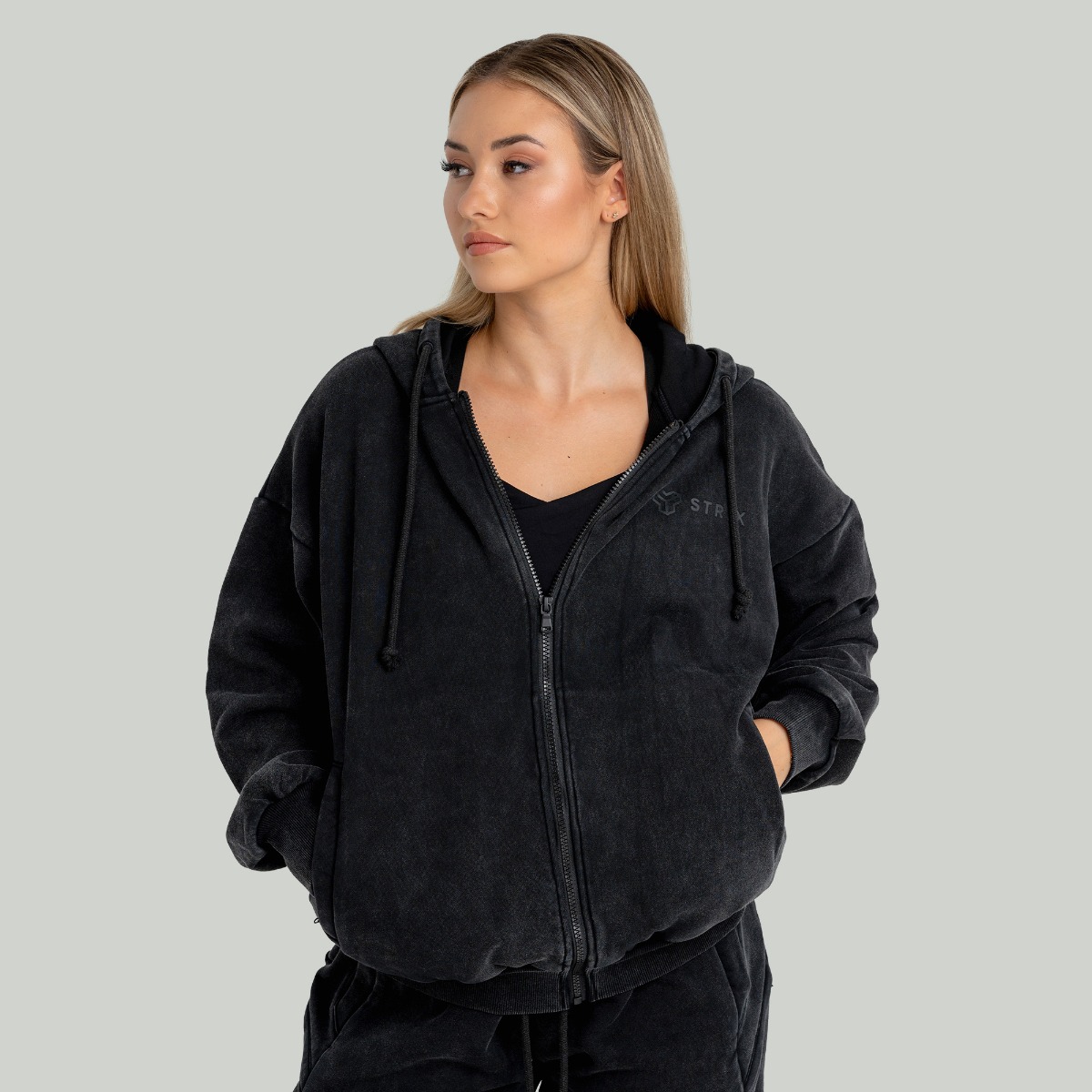 Sweat à capuche zippé pour femmes, couleur noire - STRIX.