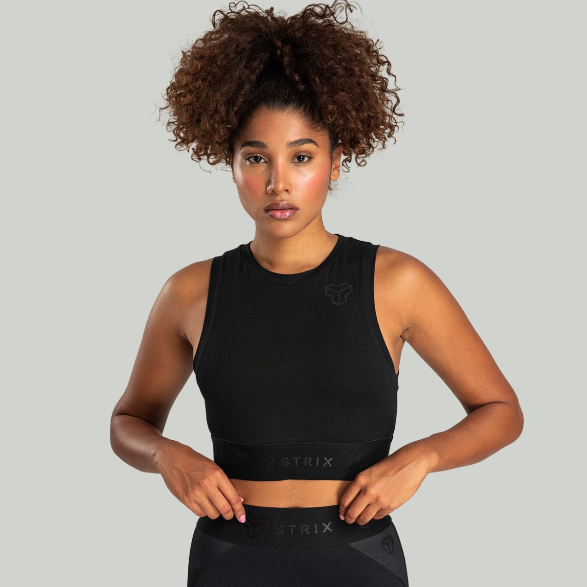 T-shirt de sport Nebula pour femmes, couleur noire - STRIX.