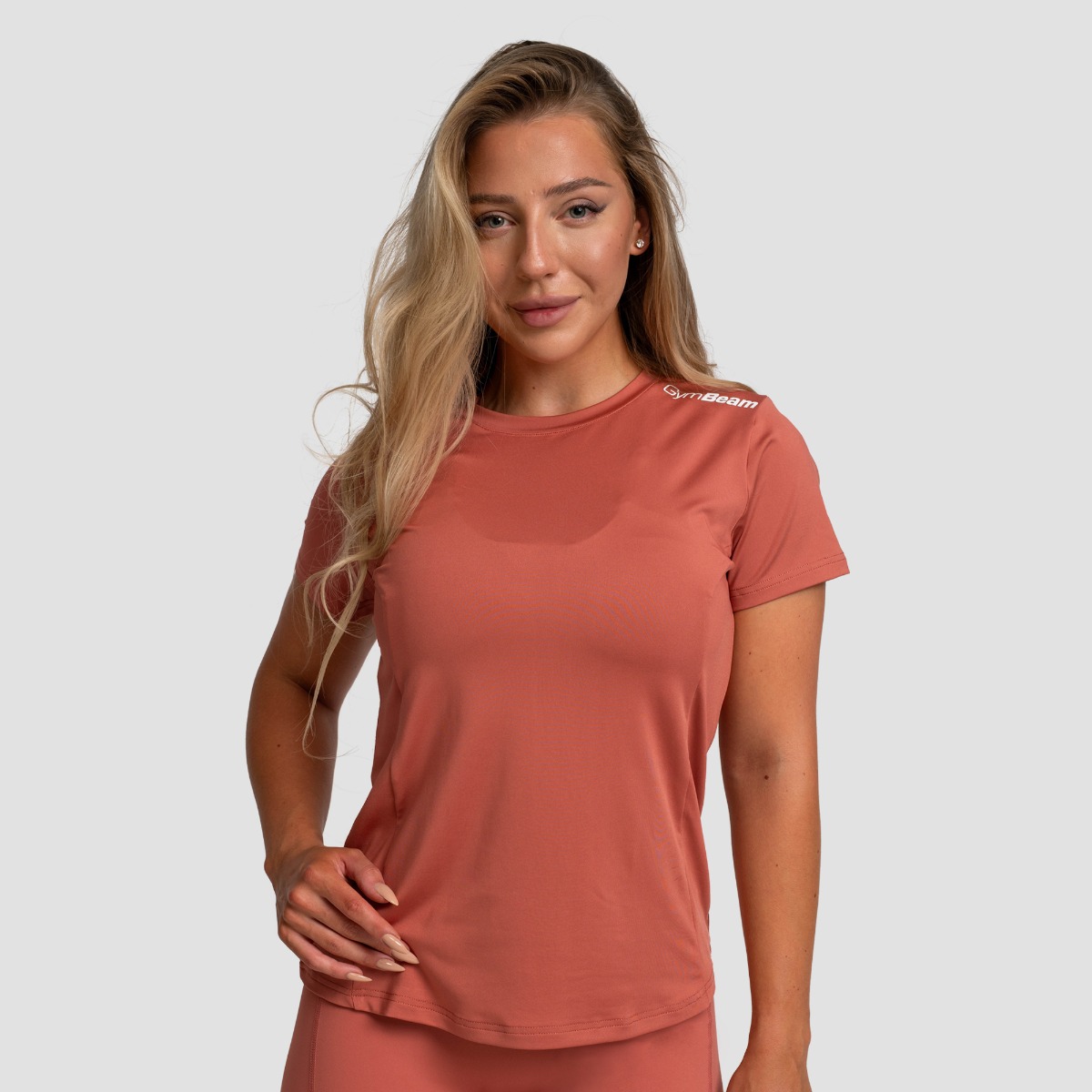 T-shirt de sport Limitless pour femmes, couleur cannelle - GymBeam.